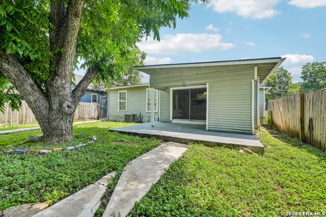 609 Taft Property Photo 31