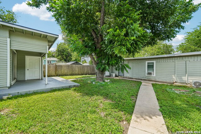 609 Taft Property Photo 33