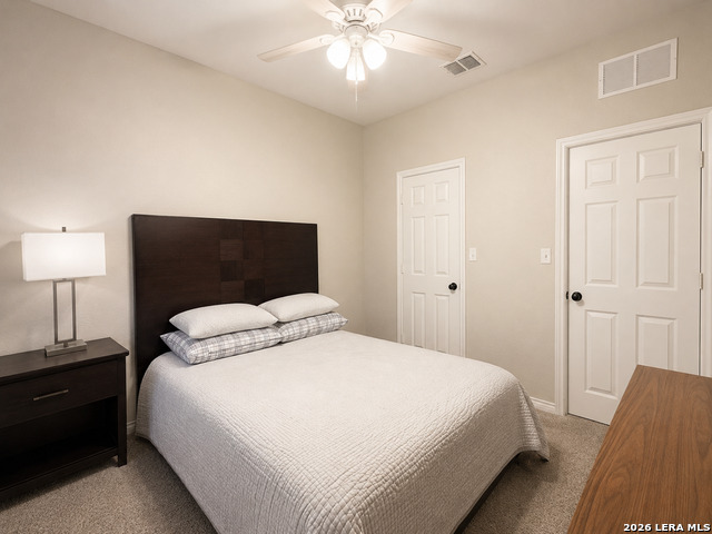 610 Trinity Mdw Property Photo 21