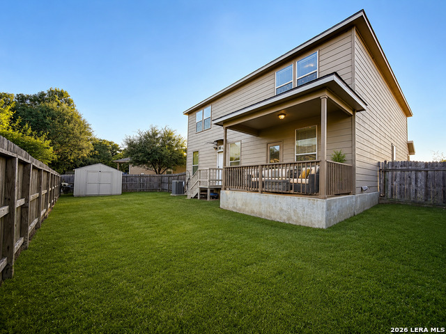 610 Trinity Mdw Property Photo 24