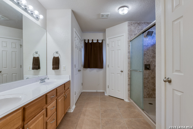 827 Point Cove Property Photo 15
