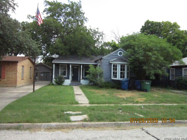 1915 Hicks Ave Property Photo 1