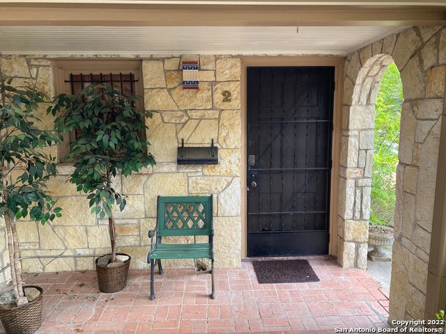 910 Nacogdoches Rd Property Photo 3