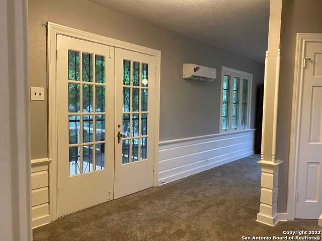 910 Nacogdoches Rd Property Photo 4
