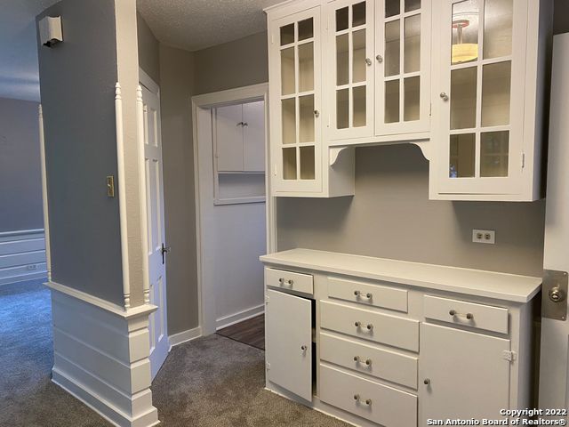 910 Nacogdoches Rd Property Photo 5