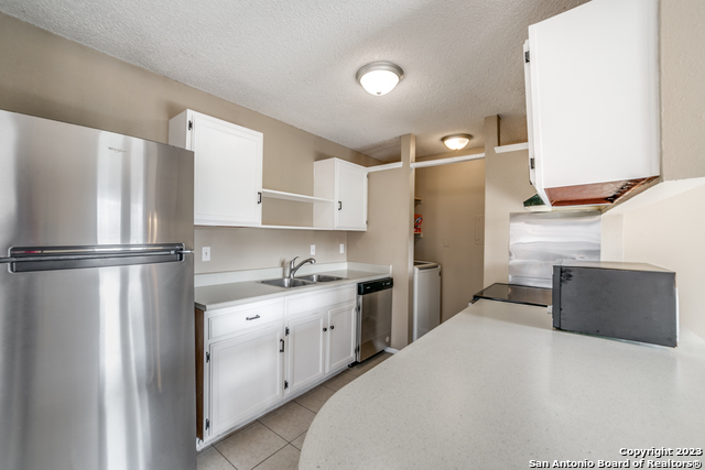 6854 Arbor Springs Dr Property Photo 7