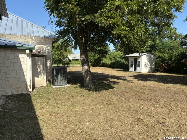 110 Tyler Ave Property Photo 17