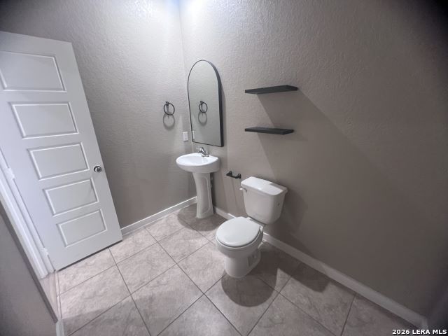 3237 Hyacinth Property Photo 18