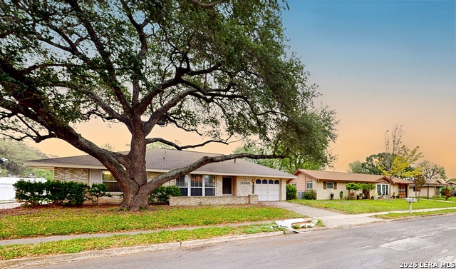 5058 GALAHAD DR Property Photo 1