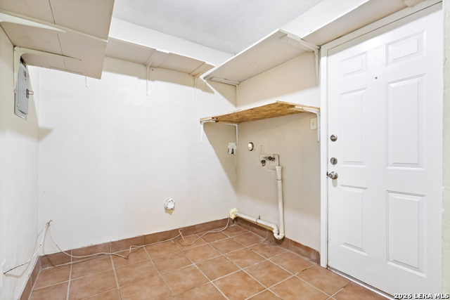 12214 Lone Shadow Trail Property Photo 20