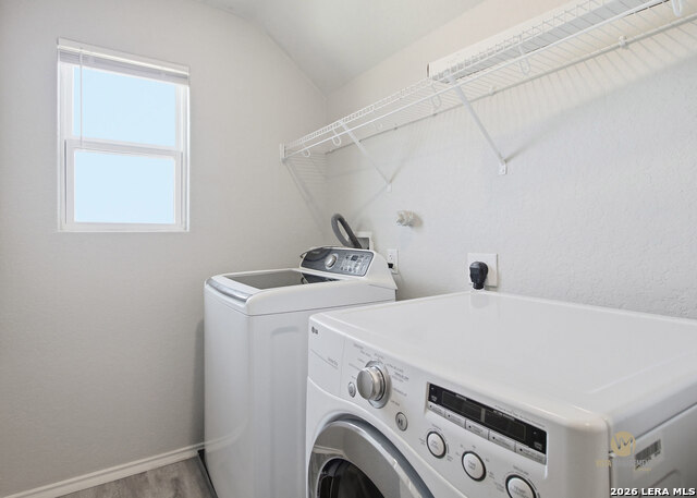 7526 Crestway Rdg Property Photo 24