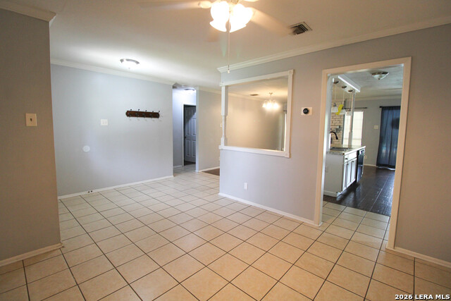 10535 Breeds Hill Property Photo 6
