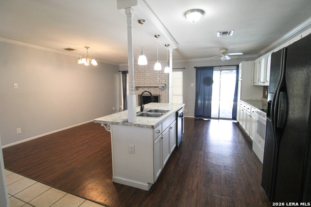 10535 Breeds Hill Property Photo 7