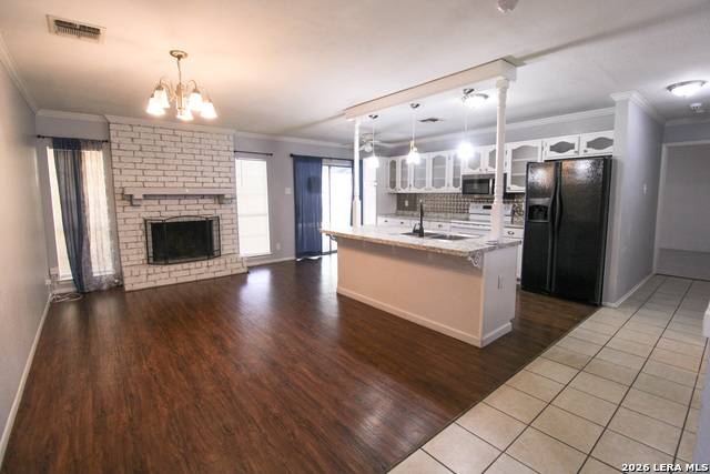 10535 Breeds Hill Property Photo 8