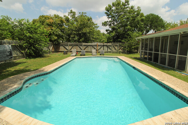 10535 Breeds Hill Property Photo 35