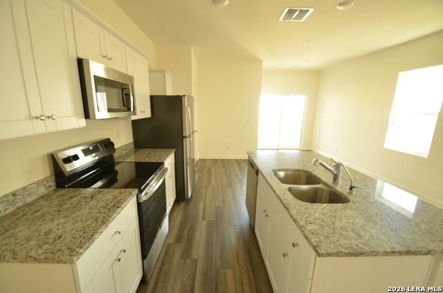 870 Barnacle Ct Property Photo 6