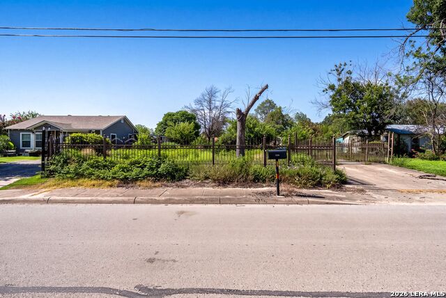 1220 Rice Rd Property Photo 1