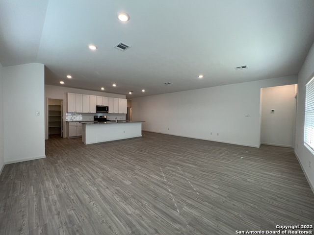 7010 Pail Place Property Photo 7