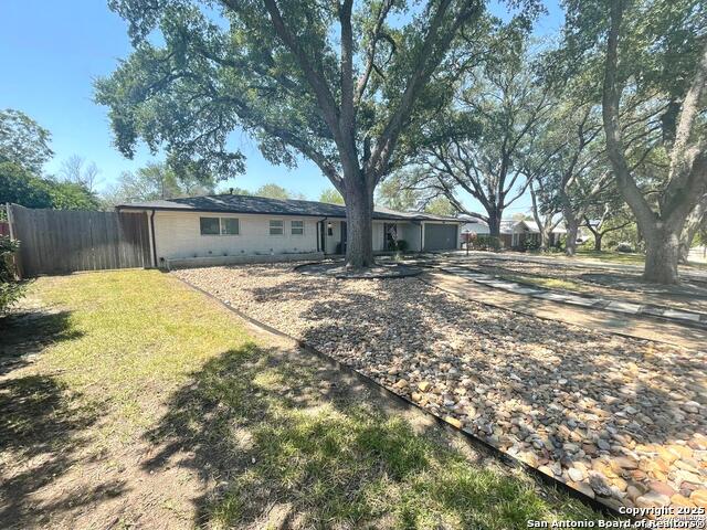 512 Antler Dr Property Photo 2