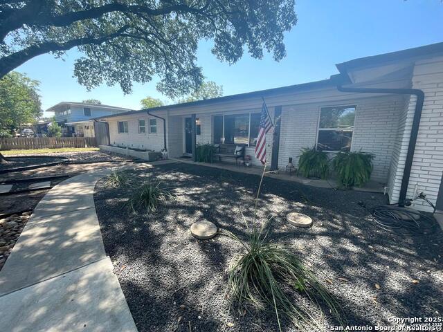 512 Antler Dr Property Photo 3