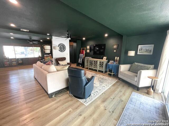 512 Antler Dr Property Photo 11