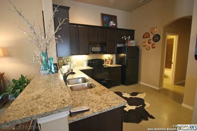 2548 Pahmeyer Rd Property Photo 3
