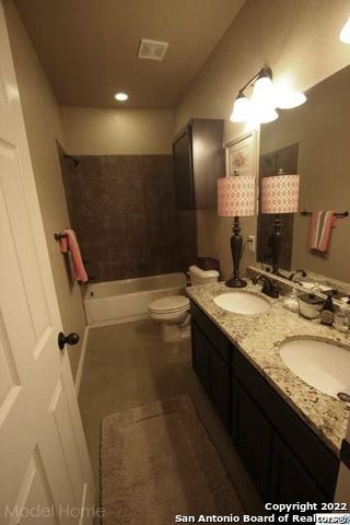 2548 Pahmeyer Rd Property Photo 8