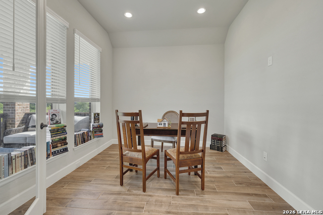 3121 Nister Property Photo 18