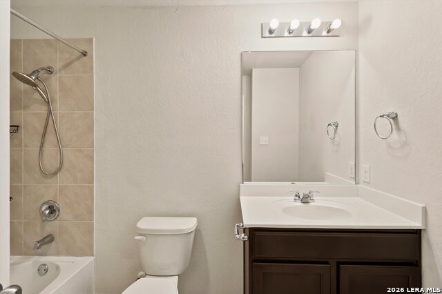 8106 Chestnut Blue Dr Property Photo 14