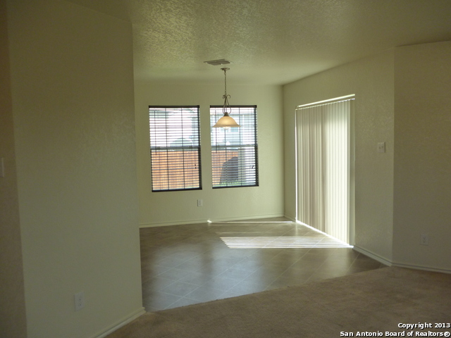 9119 Beech Grv Property Photo 2