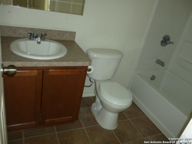 9119 Beech Grv Property Photo 7