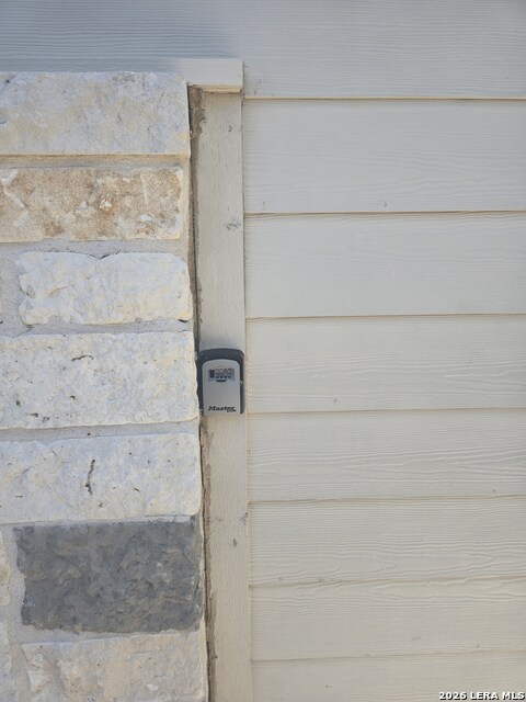 563 Irene Dr Property Photo 30