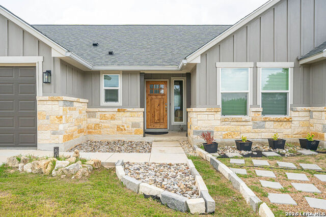 102 Clemente Zapata Property Photo 4