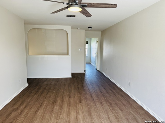 8943 Walnut Spgs Property Photo 9