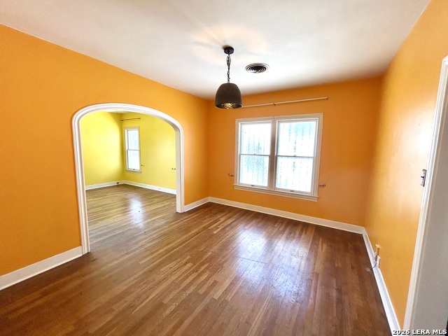 1627 Schley Ave Property Photo 9