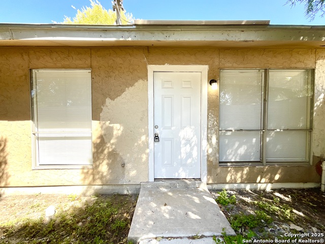 7237 Glen Bay Property Photo 2