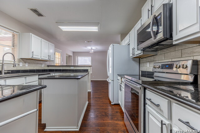 3604 Meade St Property Photo 11
