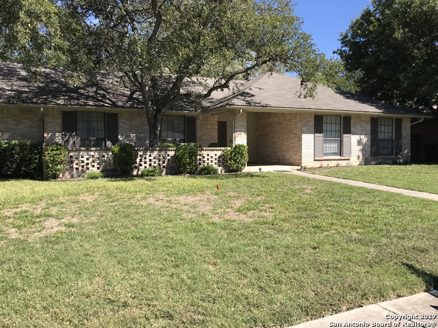 13851 Susancrest Dr Property Photo 1