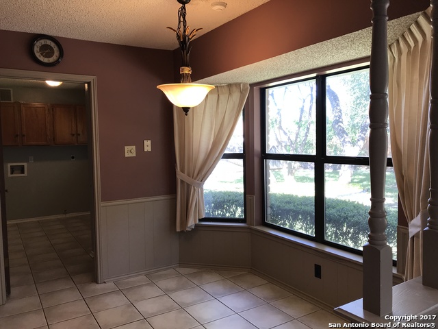 13851 Susancrest Dr Property Photo 6