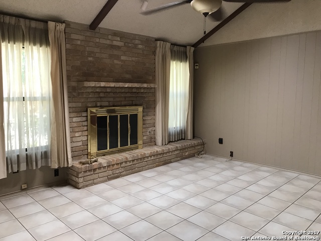 13851 Susancrest Dr Property Photo 7