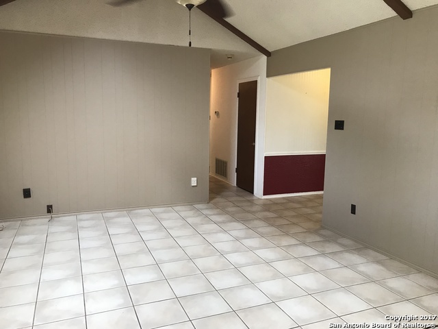 13851 Susancrest Dr Property Photo 8