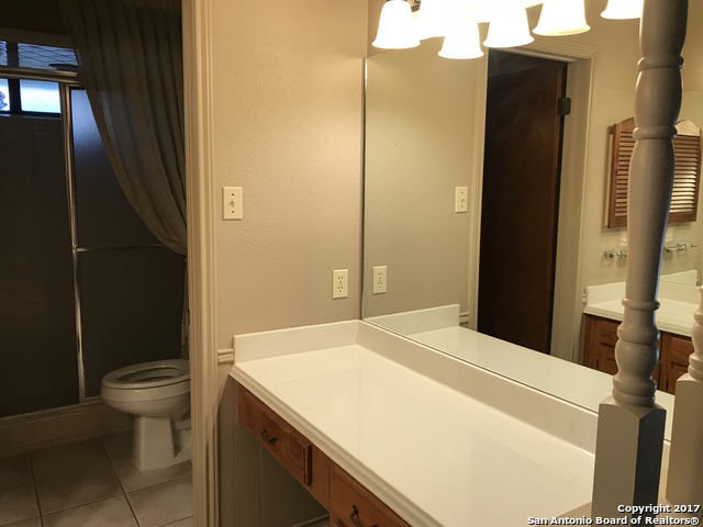 13851 Susancrest Dr Property Photo 14