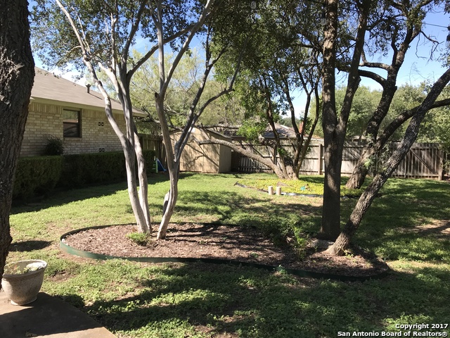 13851 Susancrest Dr Property Photo 18