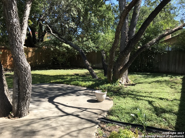 13851 Susancrest Dr Property Photo 20