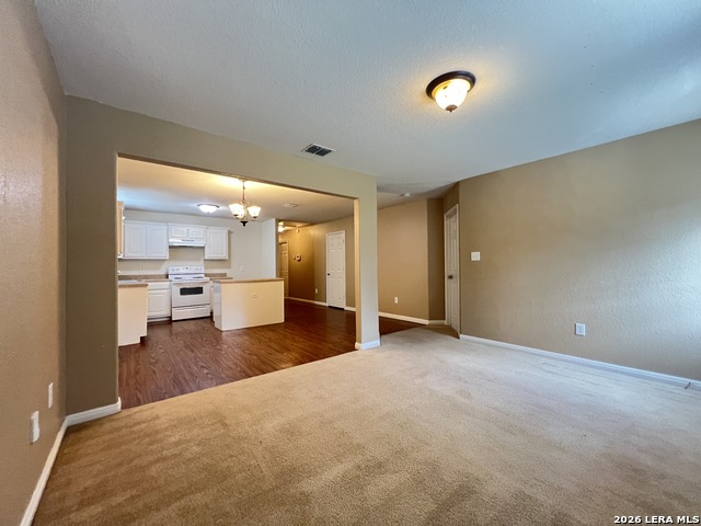 5706 Hickory Cyn Property Photo 10