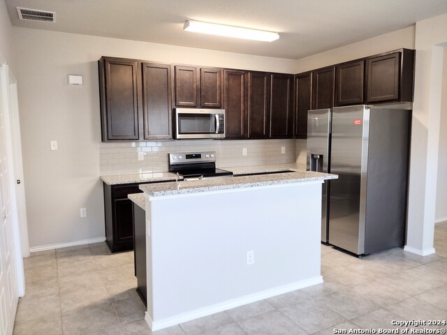 2024 Cassiopeia Bnd Property Photo 7