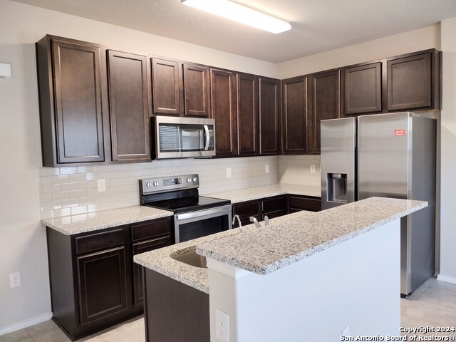2024 Cassiopeia Bnd Property Photo 8