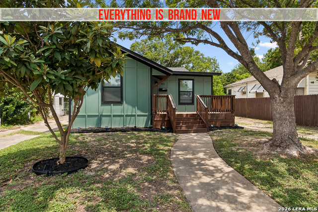 923 Chicago Blvd Property Photo 1