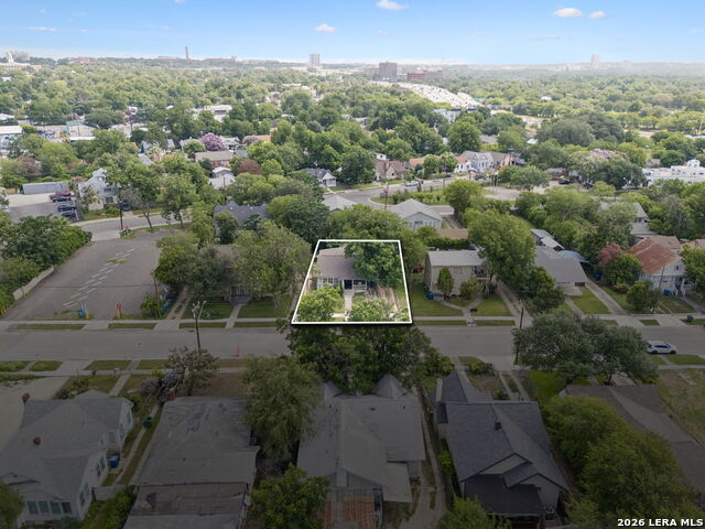 631 E Ashby Pl Property Photo 18