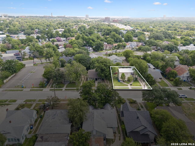 631 E Ashby Pl Property Photo 19
